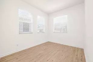 669 Pacific Grove Dr, West Palm Beach, FL 33401 - Photo 21