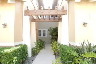 669 Pacific Grove Dr, West Palm Beach, FL 33401 - Photo 3