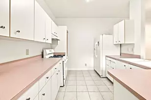 1490 Fairway Cir, Greenacres, FL 33413 - Photo 5