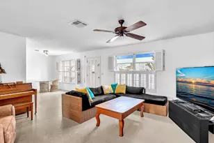 2121 NE 52nd St, Fort Lauderdale, FL 33308 - Photo 3