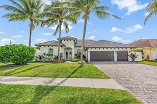 596 N Cypress Dr, Tequesta, FL 33469 - Photo 1
