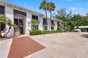 1555 S Ocean Ln, Fort Lauderdale, FL 33316 - Photo 5