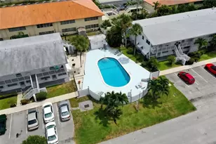 1920 NE 51st Ct NE, Fort Lauderdale, FL 33308 - Photo 9