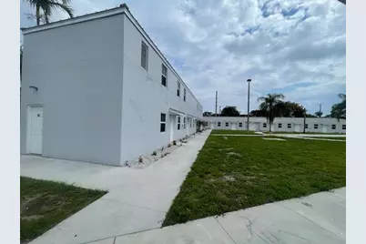 4393 Windsor Avenue #21, West Palm Beach, FL 33407 - Photo 3
