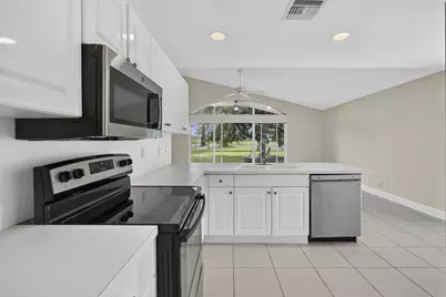 2146 Country Golf Drive, Wellington, FL 33414 - Photo 9