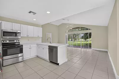 2146 Country Golf Drive, Wellington, FL 33414 - Photo 15