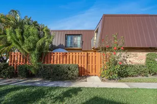 5633 SE Windsong Ln, Stuart, FL 34997 - Photo 5
