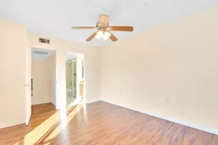 5633 SE Windsong Ln, Stuart, FL 34997 - Photo 17