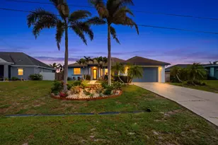 779 SW Hillsboro Cir, Port Saint Lucie, FL 34953 - Photo 1