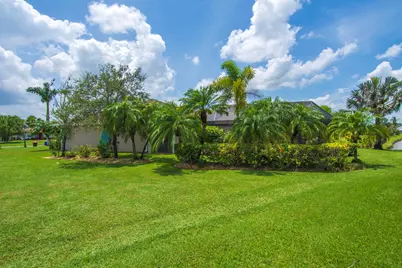 1025 Southlakes Way SW, Vero Beach, FL 32968 - Photo 35