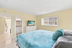 2223 NE 1st Ct, Boynton Beach, FL 33435 - Photo 3