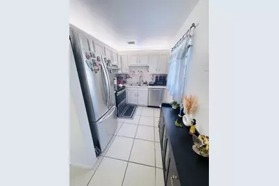40 Woodland Drive #105, Vero Beach, FL 32962 - Photo 5