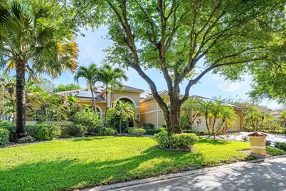 1845 Eagle Trace Boulevard, Coral Springs, FL 33071 - Photo 3