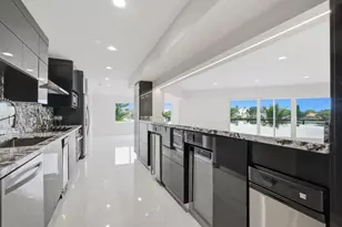 877 NE 195th St, Miami, FL 33179 - Photo 29