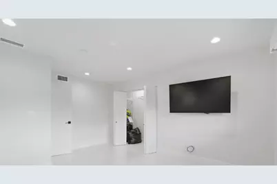 877 NE 195th Street #222, Miami, FL 33179 - Photo 33
