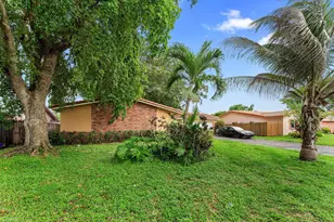 11260 NW 41st St, Coral Springs, FL 33065 - Photo 3