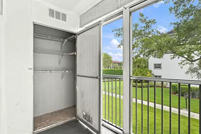 1400 SW 124th Terrace #202Q, Pembroke Pines, FL 33027 - Photo 23