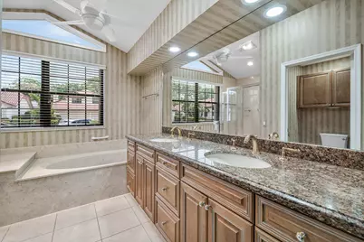 21874 Town Place Drive #21874, Boca Raton, FL 33433 - Photo 27