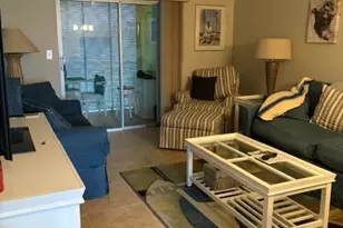 2811 S Garden Dr S, Palm Springs, FL 33461 - Photo 5