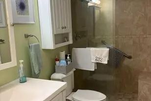 2811 S Garden Dr S, Palm Springs, FL 33461 - Photo 3