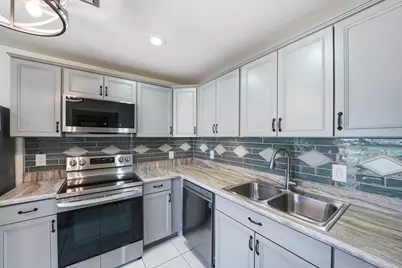 5852 Dream Court #35D, Fort Pierce, FL 34982 - Photo 5