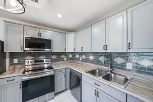 5852 Dream Ct, Fort Pierce, FL 34982 - Photo 5