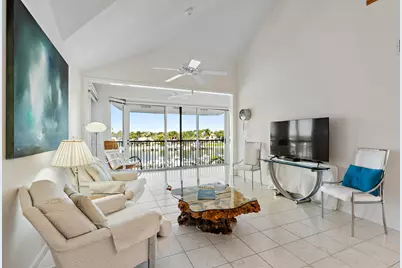 542 Bay Colony Drive N #542, Juno Beach, FL 33408 - Photo 9