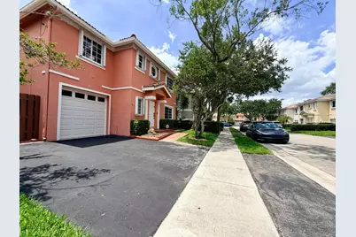 61 NW 110th Avenue, Plantation, FL 33324 - Photo 3
