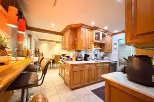 61 NW 110th Ave, Plantation, FL 33324 - Photo 9