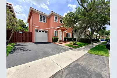 61 NW 110th Avenue, Plantation, FL 33324 - Photo 1