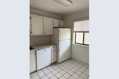 4465 Luxemburg Court #204, Lake Worth, FL 33467 - Photo 5