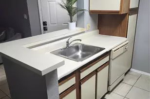 2866 S University Dr, Davie, FL 33328 - Photo 23