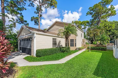 5601 Berry Blossom Way W, West Palm Beach, FL 33415 - Photo 3