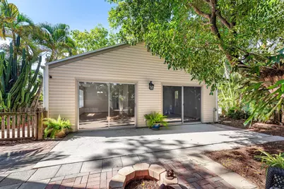 5601 Berry Blossom Way W, West Palm Beach, FL 33415 - Photo 17