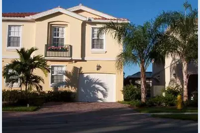 337 Salinas Drive #337, Palm Beach Gardens, FL 33410 - Photo 1