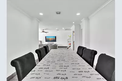7145 Crescent Creek Place, Coconut Creek, FL 33073 - Photo 21
