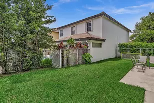 7145 Crescent Creek Pl, Coconut Creek, FL 33073 - Photo 13