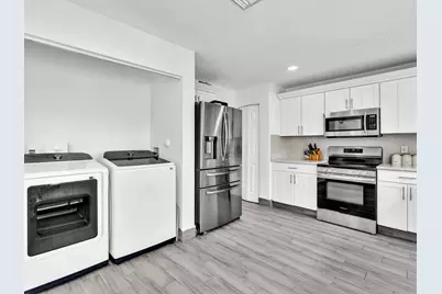 7145 Crescent Creek Place, Coconut Creek, FL 33073 - Photo 25