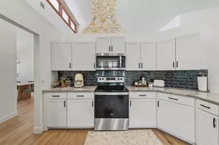 546 NW 105th Dr, Coral Springs, FL 33071 - Photo 13