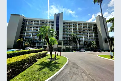 2112 S Cypress Bend Drive #707, Pompano Beach, FL 33069 - Photo 3