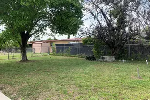 2911 NW 7th St, Pompano Beach, FL 33069 - Photo 3