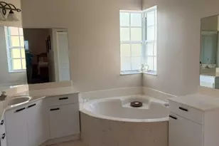 765 NW 155th Terrace, Pembroke Pines, FL 33028 - Photo 15