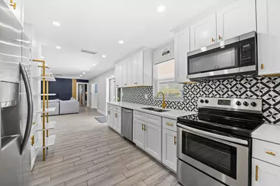 1226 SE 14th Street, Deerfield Beach, FL 33441 - Photo 3