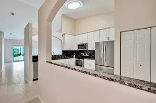8375 Logia Cir, Boynton Beach, FL 33472 - Photo 11