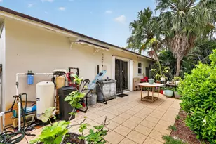 902 SE Ocean Ave, Stuart, FL 34996 - Photo 35