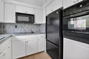 426 NE 7th Ave, Delray Beach, FL 33483 - Photo 17