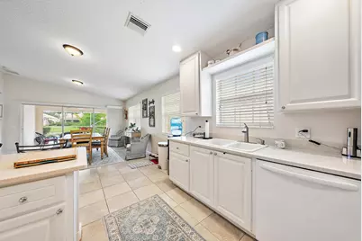 8229 Saint Johns Court, Wellington, FL 33414 - Photo 9