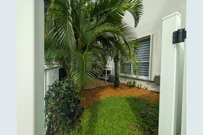 855 SW 174th Terrace, Pembroke Pines, FL 33029 - Photo 7