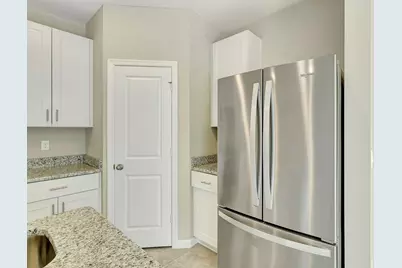 5694 SE Edgewater Circle, Stuart, FL 34997 - Photo 9
