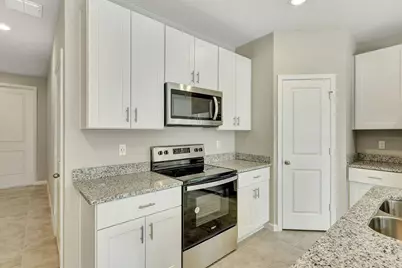 5694 SE Edgewater Circle, Stuart, FL 34997 - Photo 7
